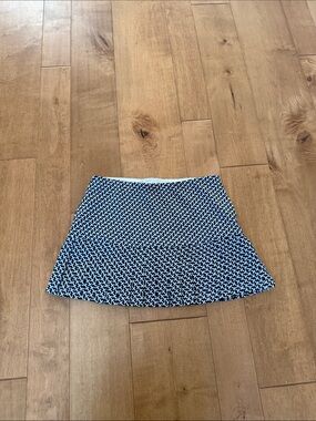 Tory Burch Sport Skirt! Preowned in good condition.